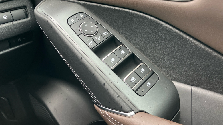 Nissan Qashqai 1.3 DiG-T MH Tekna 5dr Petrol Hatchback